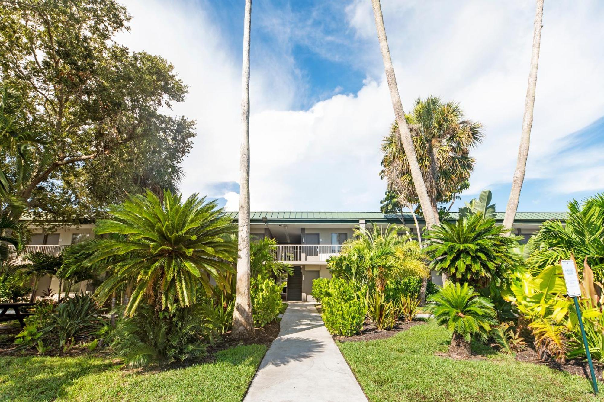 Aparthotel Bay Breeze South Bradenton Exterior foto
